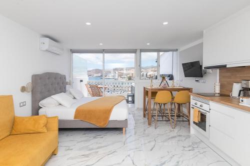LOFT ON THE BEACH 2