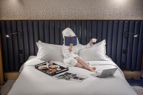 459256574 Hotel Century Old Town Prague - MGallery Hotel Collection
