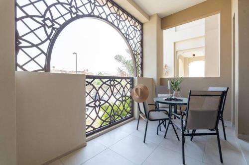 Vogue Jumeirah Living - Near Burj Al Arab & Beach, Dubai (photo 6)