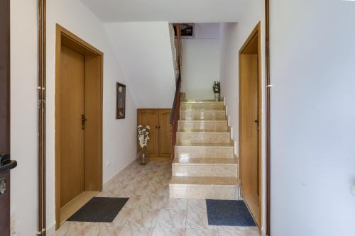Apartment Dado - image 7
