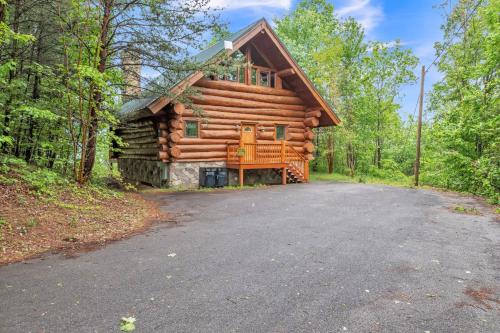 Royal Views - Private Mountain Top Cabin cabin in Gatlinburg, USA