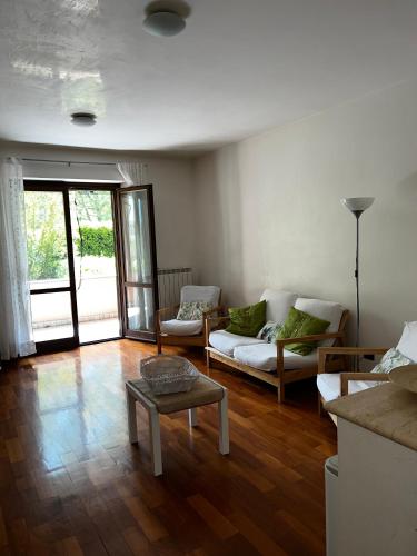  VILLINO CARLOTTA - Parking for bike - relax - spazio - garden - privacy - in Civita Castellana