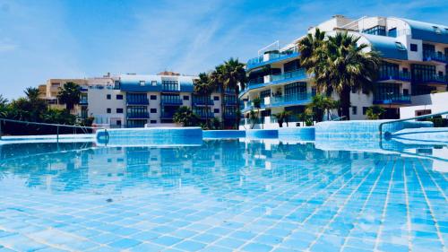  Atico lujo primera linea, terraza, piscina, parking in Castell de Ferro