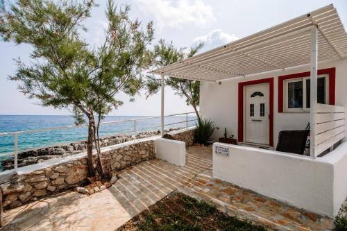 Bugarini Studio By The Sea