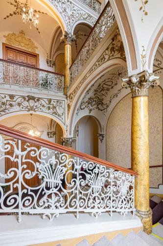 Hotel Slovan Plzeň - image 2