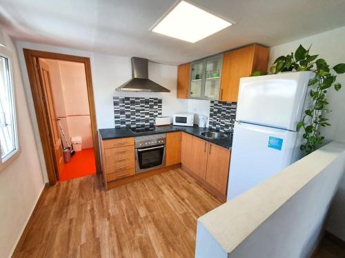 Apartment D with heated swimming pool, jacuzzi, waterfall, heating is extra in Rancho Domingo