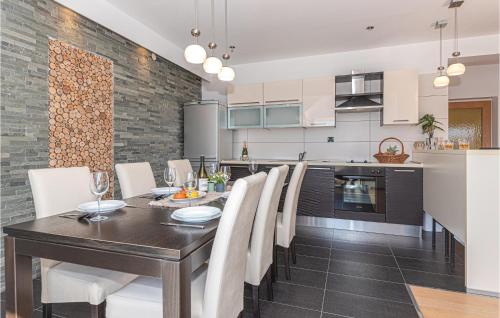 4 Bedroom Amazing Home In Sibenik