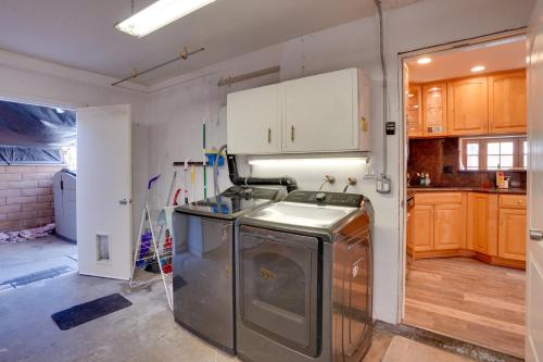 Huntington Beach Vacation Rental with Private Pool! Huntington Beach Vacation Rental with Private Pool!