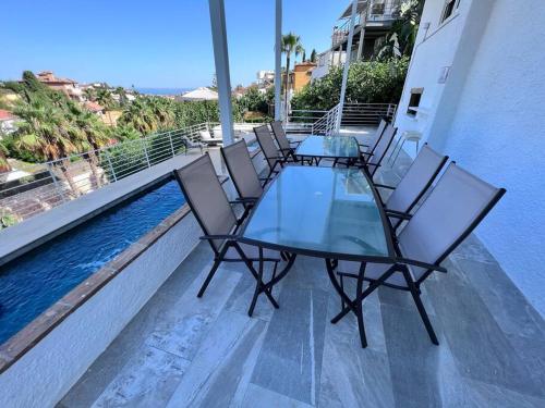 Magnifique logement A avec vue sur mer et piscine, jacuzzi, chauffés, chauffe payant (Magnifique logement A avec vue sur mer et piscine, jacuzzi, chauffes, chauffe payant) in Rancho Domingo