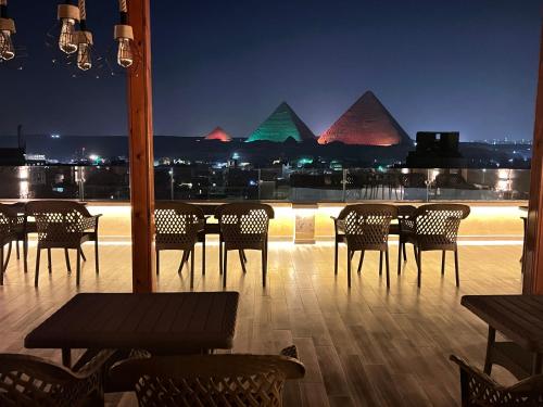 Celia Pyramids View inn Giza