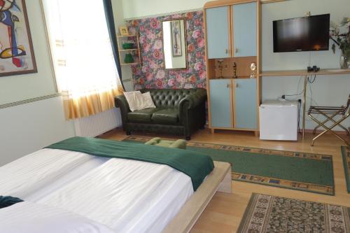Apartment image 6