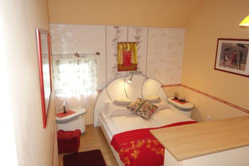 Apartment image 2