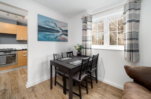Charming 2BR Ground Floor Flat in Sholing, 11 Mins from City Centre - Recently Set Up with Love in Sholing