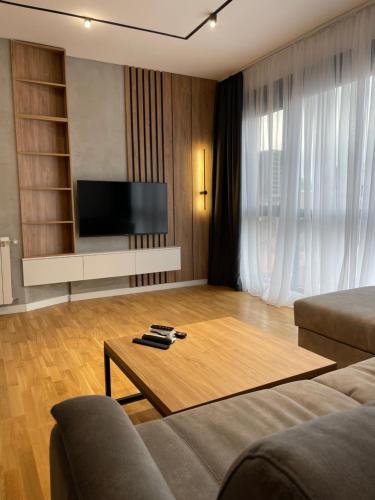 Leo Lux 2 - Apartment - Niš