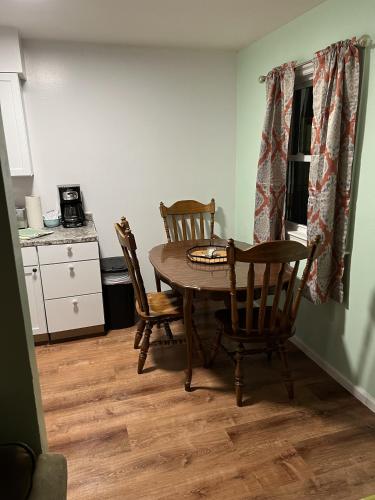 Boat House Ground Floor #2 - 1 BR WaterFront, Wifi apts in Norfolk, USA