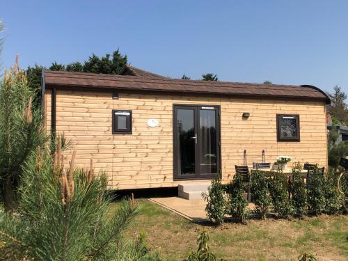  Family Woodlodge High Chaparral in 6438 Oirsbeek