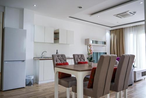 Val Lux Apartmani in ซูโตมอเร