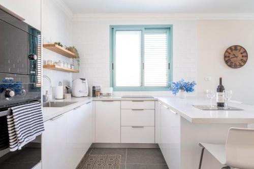 Midrahov Luxury Apartment in ซิครอน ยาอาคอฟ