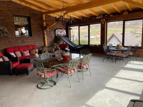 Rõdu/terrass, Villa Veranda in Umoljani
