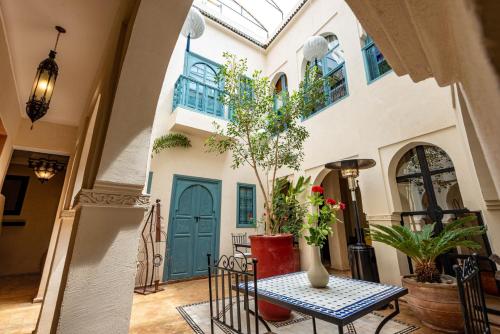 Riad L'orange Bleue