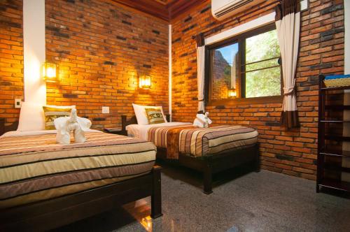 Hotel Khaosok and Spa