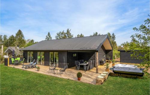 Stunning Home In Frvang With Jacuzzi, Wifi And 3 Bedrooms
