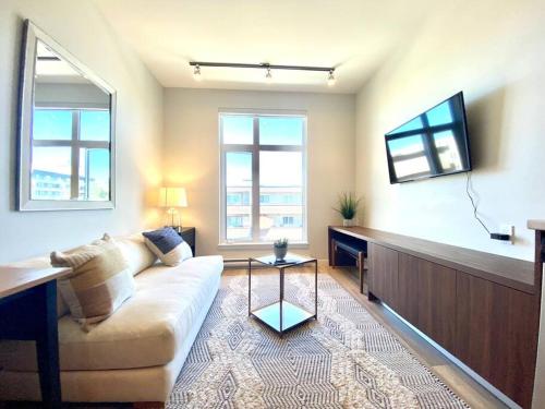 . Lovely Brand New Condo