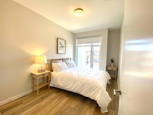 Lovely Brand New Condo near สนามบินนานาชาติวิกตอเรีย