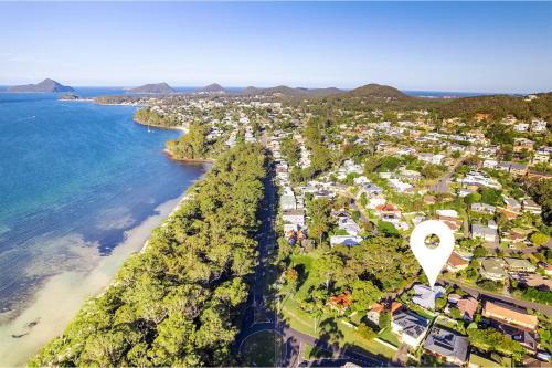 Celeste, 26 Bonito Street - Tranquil, Stylish & Pet friendly, Corlette (фото 7)