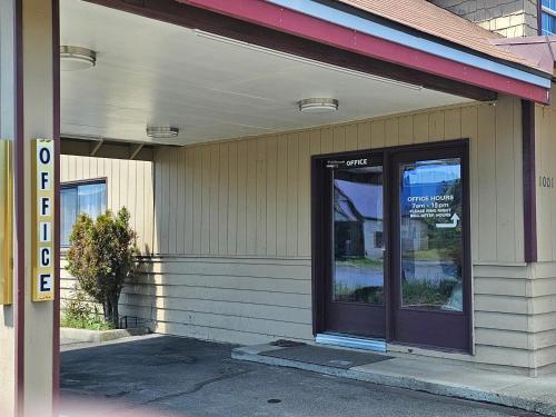 Cle Elum Travelers Inn - 편의 시설/서비스