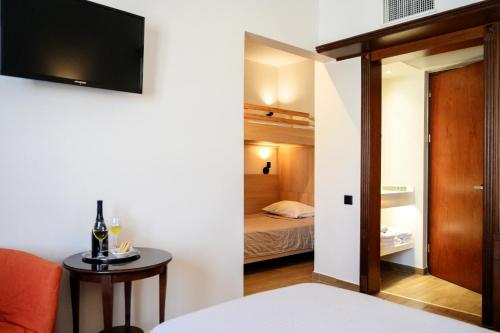 Hotel El Greco - image 4