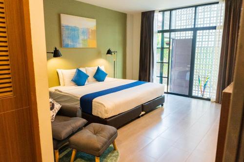 room detail thumbnail 0