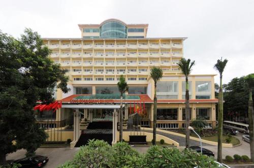 Công Đoàn Quảng Bá Hotel - by Bay Luxury