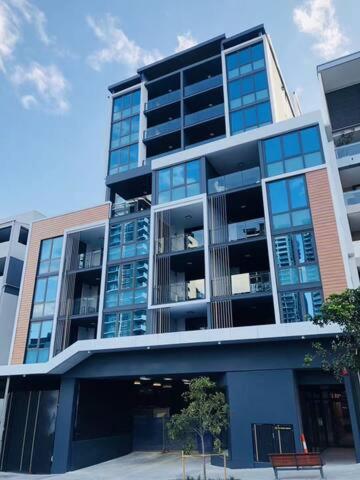 South Brisbane Epicentre - 2 Bed 2 Bath Apartment