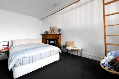 Iconic Lygon street Home, Carlton in Carlton