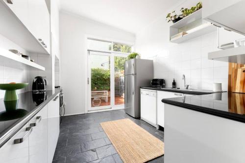 Iconic Lygon street Home, Carlton in Carlton