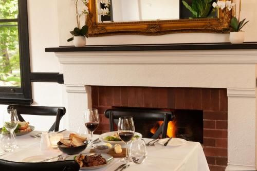 Food and beverages, Dormie House in Moss Vale