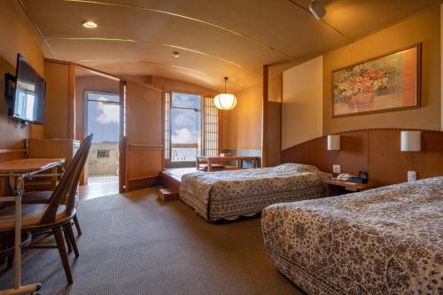 room detail thumbnail 1