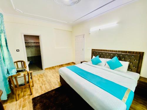 Staynest Mashobra with balcony- A peacefull stay