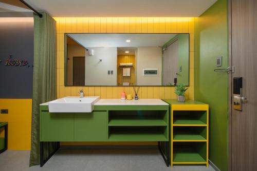2 twin beds