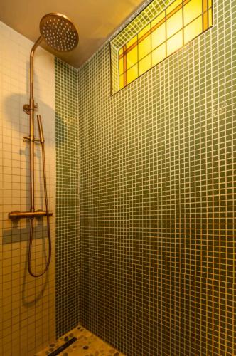  Place to Bee (Kamers) in Kortrijk