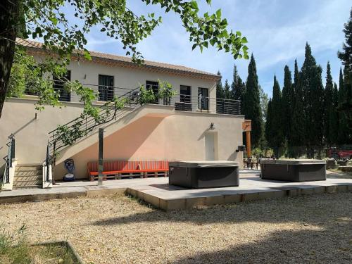 La maison des Eucalyptus - Piscine, jacuzzis et lac