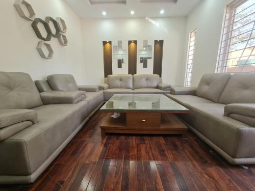 646 House