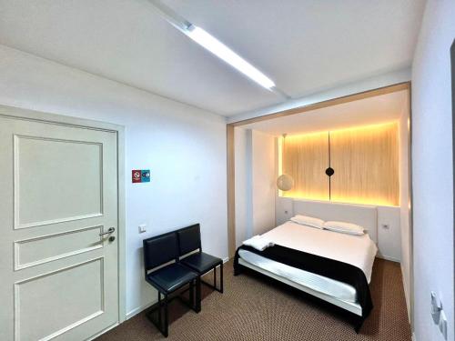 1 queen bed