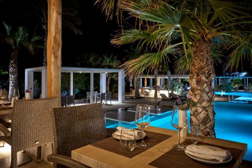 Étterem, Aurora Luxury Suites in Panagia Kalou