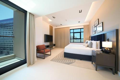 Cheval Maison - The Palm - image 13