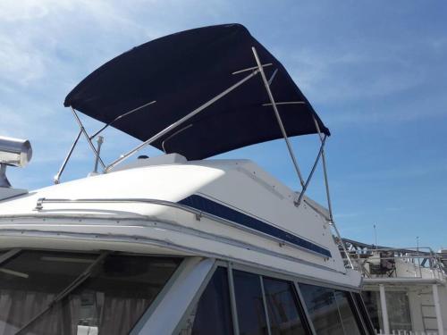 Waterfront 32' Bayliner Yacht