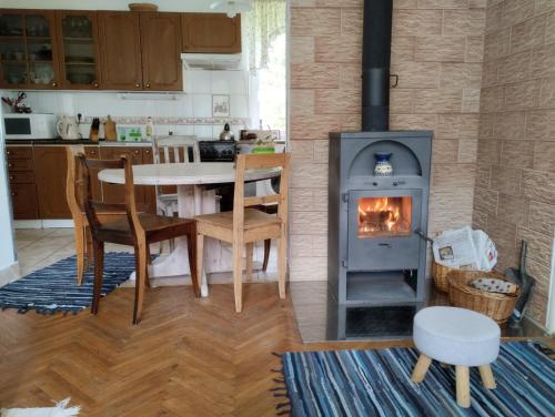 Štempel Karol , Bělá pod Pradědem, Domašov 412 (Stempel Karol , Bela pod Pradedem, Domasov 412) in Bela Pod Pradedem