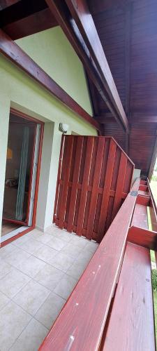 Twin Room with Balcony image 2