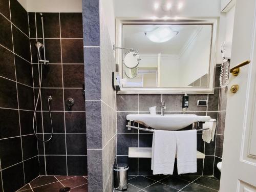 Hotel Canali Portofino Coast - image 4
